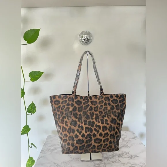 Chico’s Leopard Print Tote - Picture 1 of 10